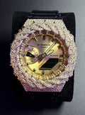 G-SHOCK GA-2100 dorée custom avec bezel serti de moissanites sur bracelet noir